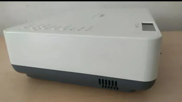 Projetor Sanyo  PLC- XW55