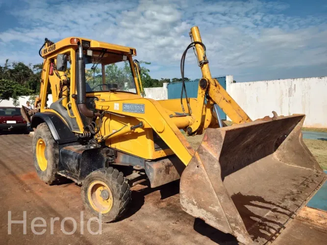 Retroescavadeira Randon RK406B 2010