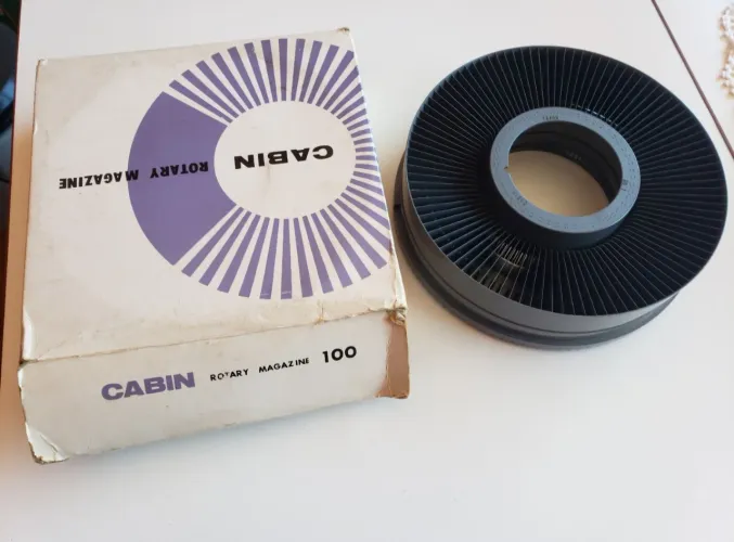 Carrossel para projetor de slides - Cabin Rotary Magazine - made in Japan