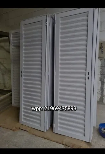 Porta veneziana alumínio ou ferro