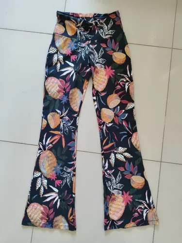 Calça P Farm, super estilosa 