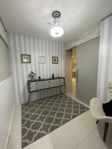 APARADOR COM PÉS PALITO - CRIARE EM MDF