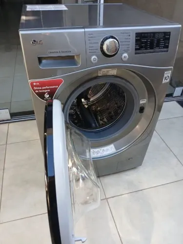 Lava e seca LG 10 kg