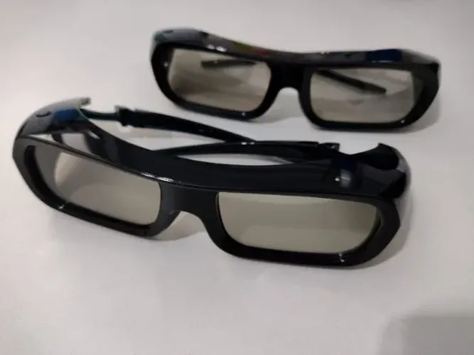 Par de óculos ativo 3D Sony TDG-BR250