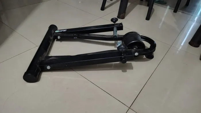 Suporte para pedalar em casa - NOVO