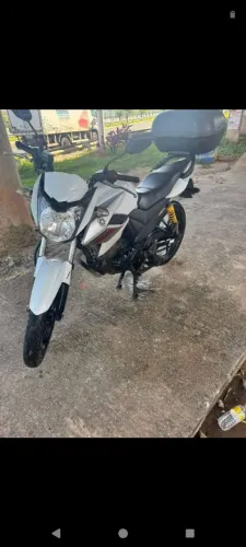 Linda Moto Yamaha Fazer.