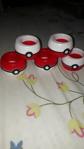  Pokebola anos 2000