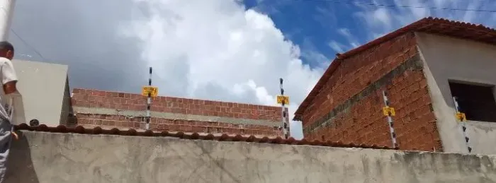 Cerca Elétrica Intelbras 2 anos Garantia.