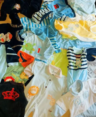 Lote 15 TipTop de Plush + 1 manta+baby bag+ 2 calças moletom