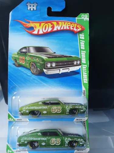 Hot Wheels '69 Ford Torino Talladega STH super Thunt