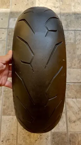 Pneu usado Pirelli Diablo Rosso2 180/55-17