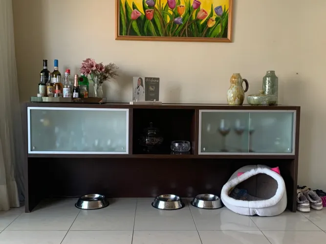 Móvel cristaleira para sala