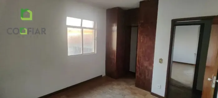 Casa para locação no bairro Gloria