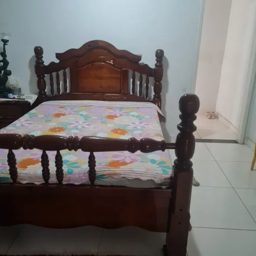 Cama colonial Queen size 