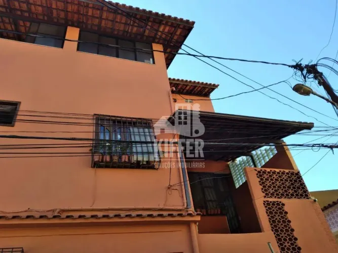 Casa Triplex à Venda em Santa Rosa 5 Quartos, 3 Suítes e Terraço Gourmet
