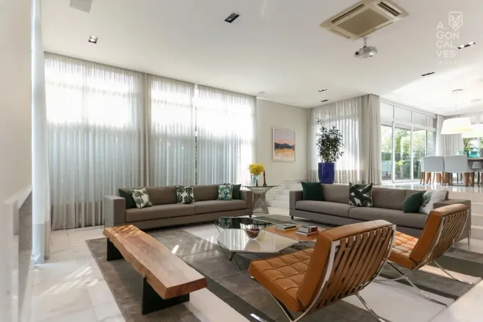 Casa em Condomínio no Villa Lobos, 05 Quartos, 04 Vagas, Piscina Aquecida, Campo Comprido,