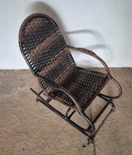 Cadeira de Balanço / Descanso Rústica Infantil 