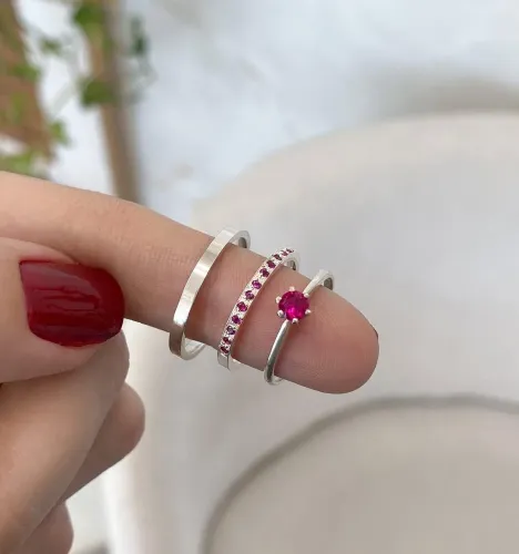 Anéis de Prata 925 com Pedras Rubi