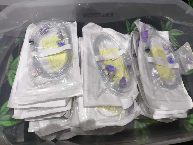 34 unidades de Equipo de bomba de alimentação Kangaroo