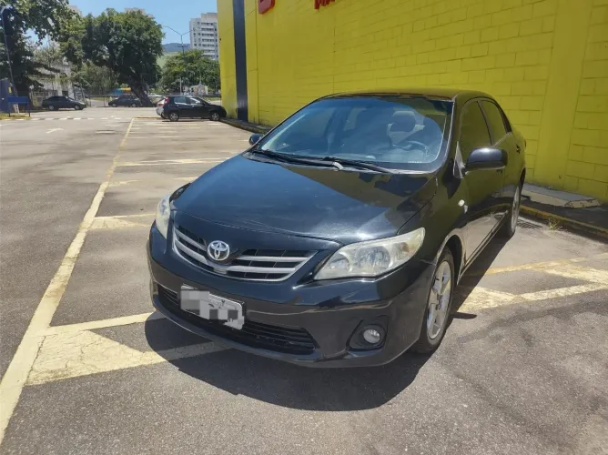 Toyota Corolla GLI 1.8 Flex 16V Aut. 2013