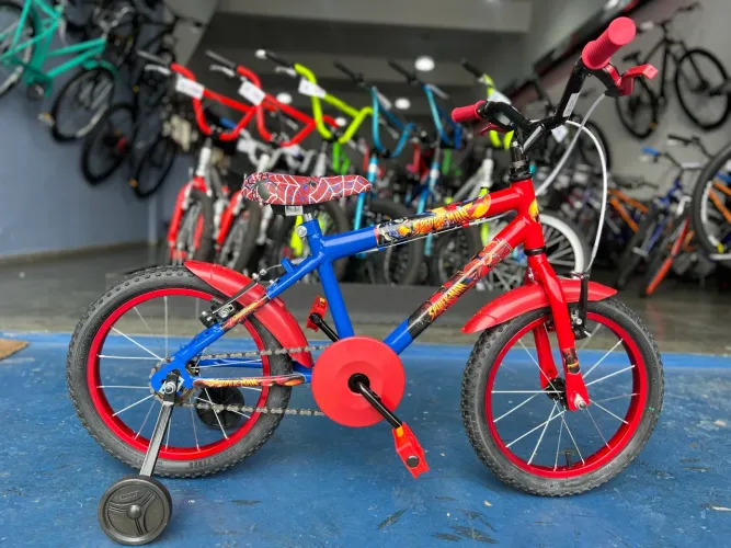 Bicicleta aro 16 do Homem Aranha