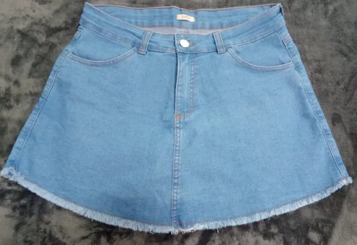 Shorts Saia em Jeans com Llycra