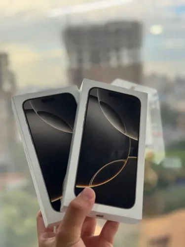 iPhone 16 Pro Max 256GB / novo lacrado / natural