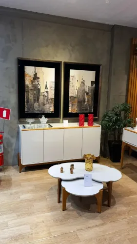 "Elegância e Versatilidade para sua Sala: Buffet Aparador Lion 166cm com 4 Portas - Lukali