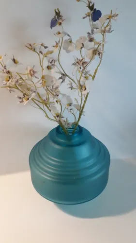 Vaso de vidro azul Art-Decô