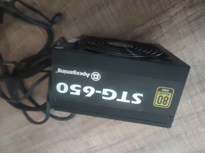 Fonte gamer 650w plus gold