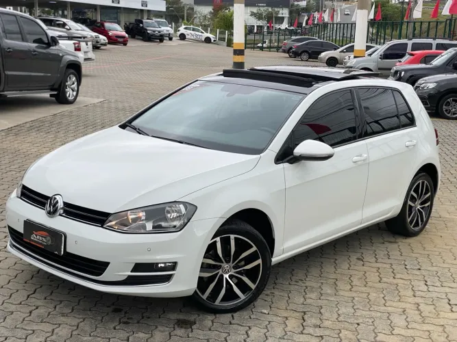 Golf Highline 1.4 TSI Com Teto