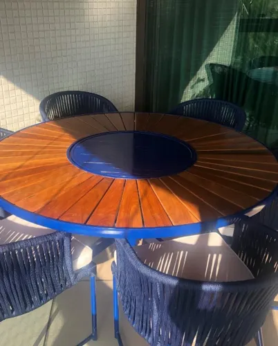 MESA REDONDA TAMPO PIZZA DE MADEIRA COM PRATO GIRATÓRIO DE ALUMÍNIO