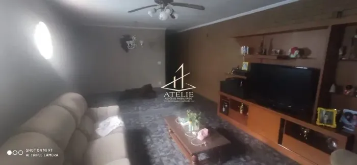 Casa Térrea com Edícula para Locação, no bairro Vila Esperança excelente localização