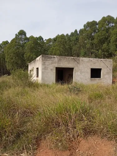 Chácara com 3 dormitórios à venda, 1000 m² por R$ 180.000 - Pedras - Itatiaiuçu/MG