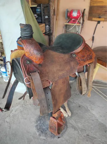 Sela de Team Roping 16,5?