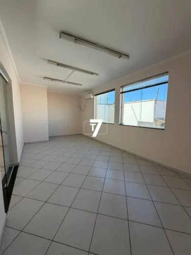 Sala para alugar, 80 m² por R$ 2.905,00/mês - Centro - Salto/SP