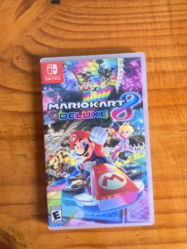 Nintendo Switch - Mario Kart 8 Deluxe