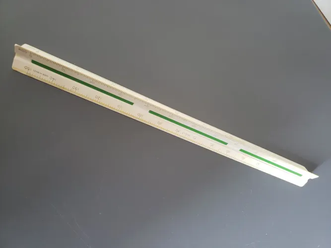 Escalímetro Triangular Trident N2