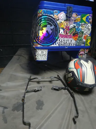 Baú pra motoboy com suporte pra 160