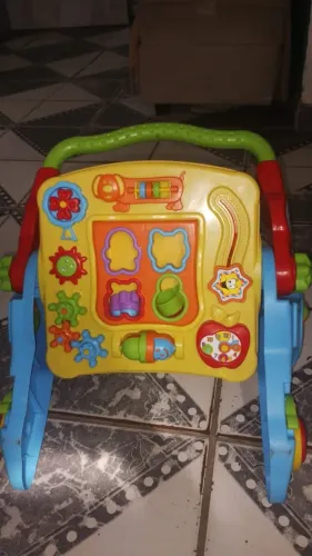 Andador 4 em 1 para bebê