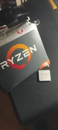 Processador AMD Ryzen 3 220g (Vídeo Integrado) SEM COOLER INCLUSO!