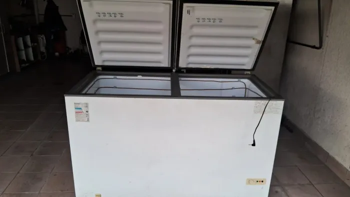 Freezer pra vender rápido 