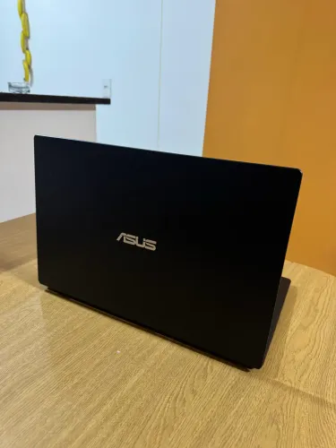 Notebook ASUS VIVOBOOK E510 (USADO 2 vezes)
