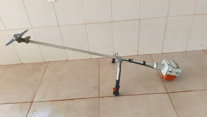 Vendo rossadeira Stihl FS 160