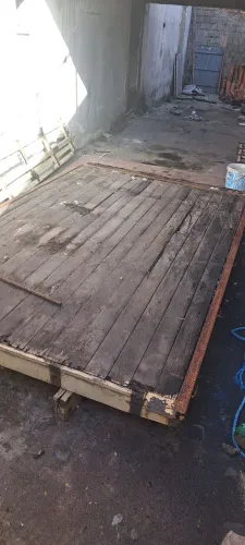 Carroceria de madeira