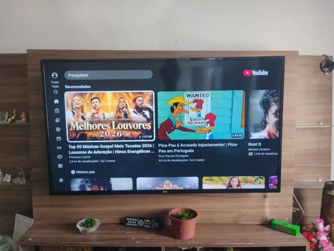 Smart TV AOC 50" Full HD (Modelo LE50U7970S)