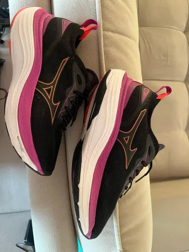 Tênis Feminino Mizuno Response Core