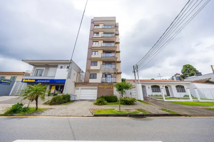 Apartamento à Venda no Centro de São José dos Pinhais - PR