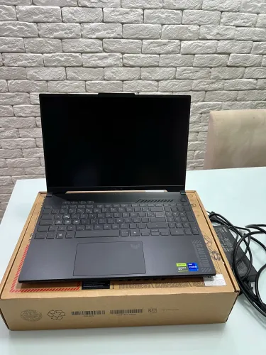 Notebook Asus TUF 16F - troco por MacBook 