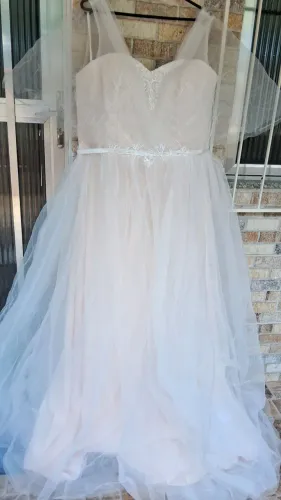 Vestido de noiva tam 44 Novo.ACEITO OFERTA